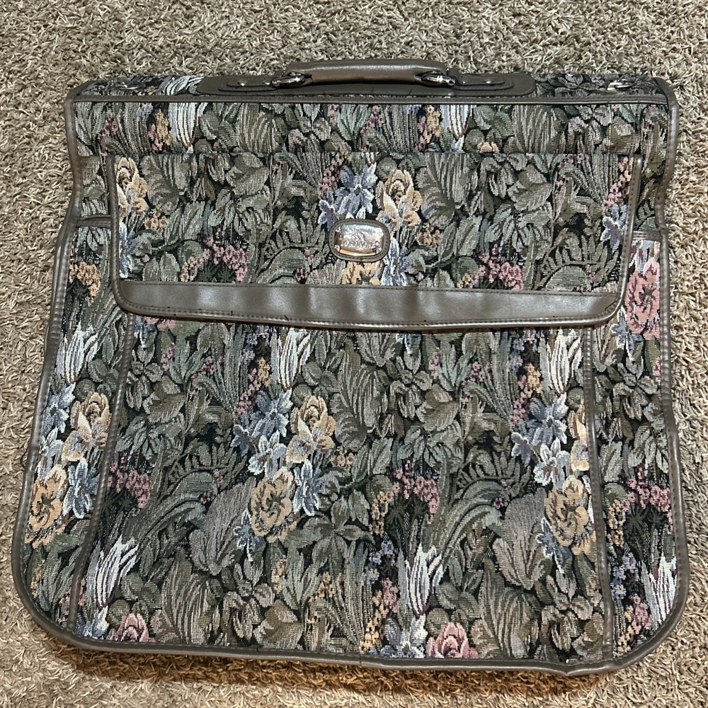 Vintage Jordache Floral Tapestry Hanging Garment Travel Luggage Bag Cottage Boho